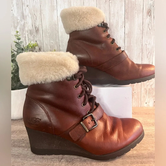UGG Janney Leather and Sheepskin Leather Lace Up Wedge Boots with Fur Accent - Picture 5 of 11